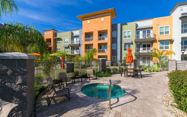 Kasa Tempe Apache District Apartments