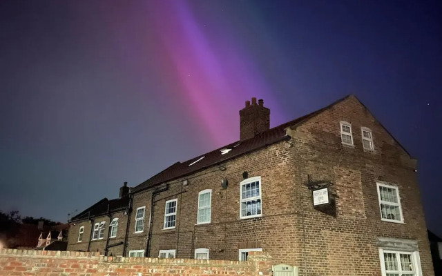 Maypole Farm Guest House