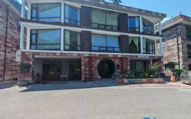 Gulanshe Homestay in Linzhou City