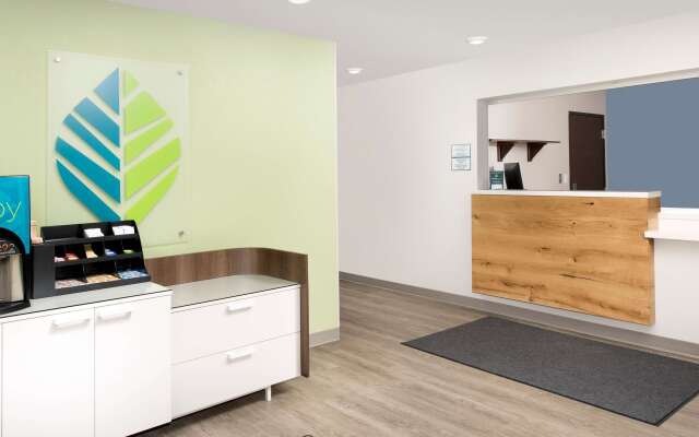 WoodSpring Suites Chicago Tinley Park