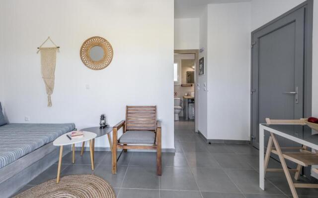 Milos Swell Suites I