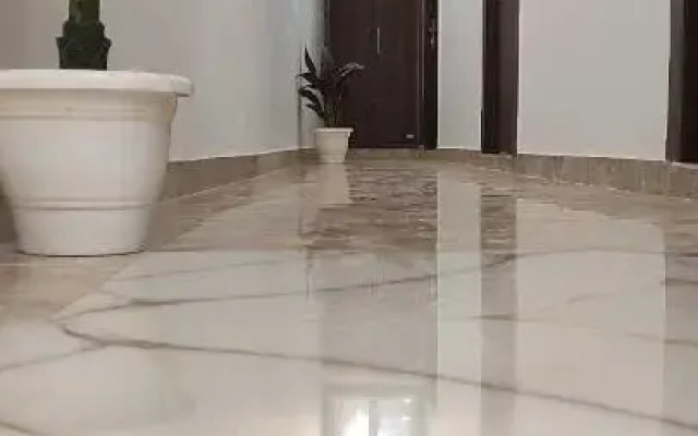 OYO 701490 Hotel Sharma Ji Inn