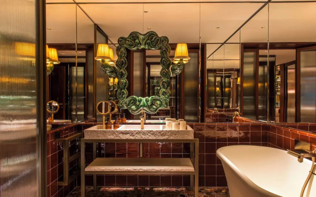 Brach Madrid - Evok Collection