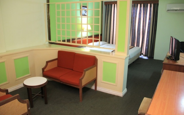 Miri Hotel – Guest Rooms – Miri
