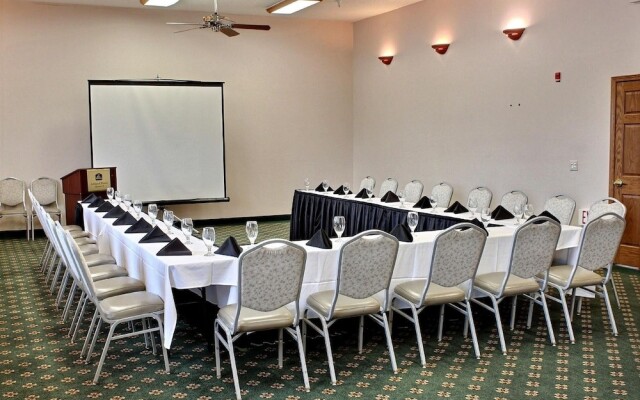 Comfort Inn & Suites At I-74 And 155