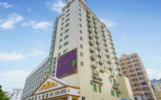The King Lycra Hotel