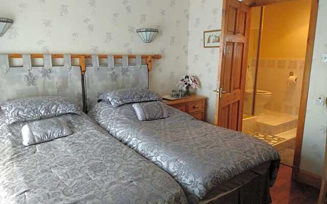 Hollingworth Lake Guest House Room Only Accommodation