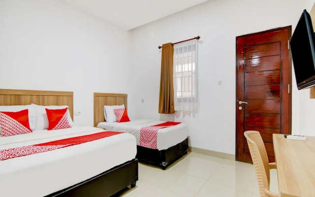 The Shine Residence by OYO Rooms