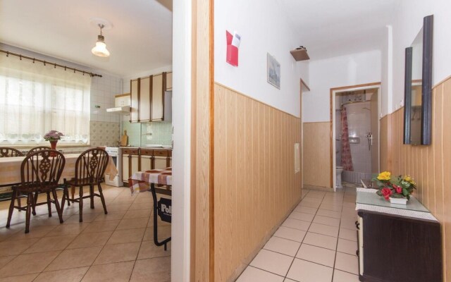 Amazing Apartment in Pula With 2 Bedrooms