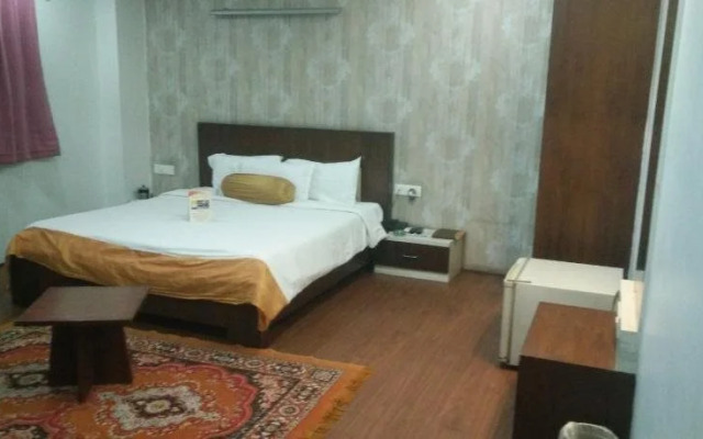Hotel Kalinga Lake View