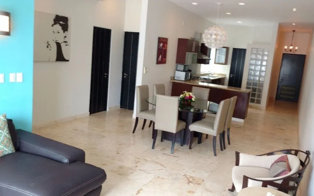 Vista Condominium by ChezPlaya