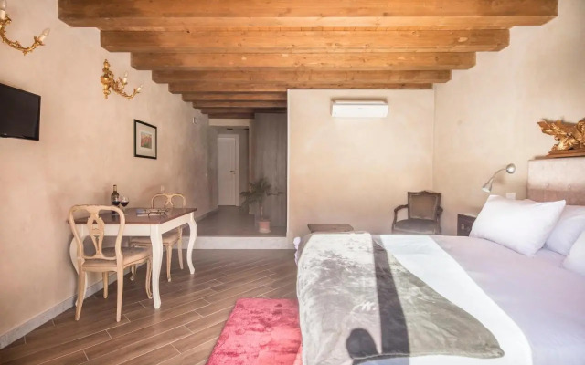 Conte Federico Apartments
