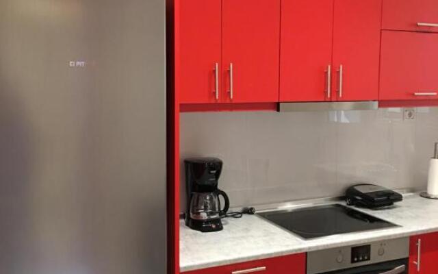 Acropolis brand new 1min from metro!