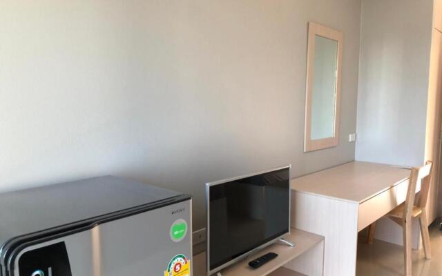 H12, The Stylish Apartment