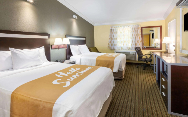 Days Inn by Wyndham Nanuet / Spring Valley