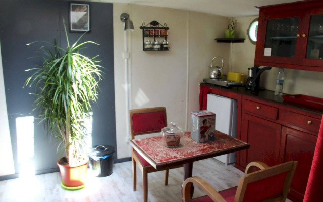 l'Aparté Péniche Orphée