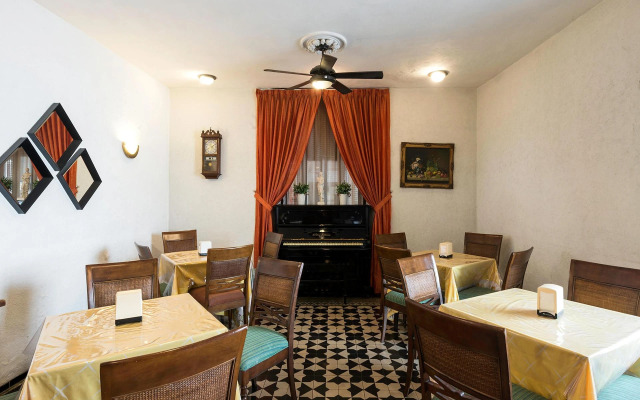 Hotel Doralba Inn