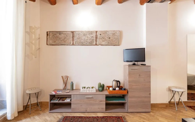 Palermo Palazzo Reale Modern Studio