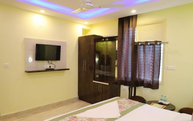 Airport Hotel Shivaka Inn