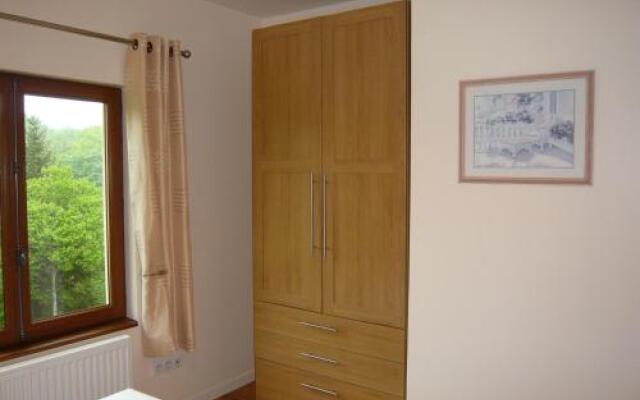 Lakeside Bed and Breakfast