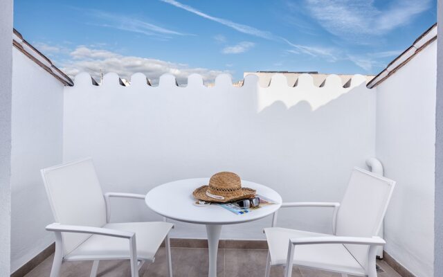 Solaga - Merced Suites