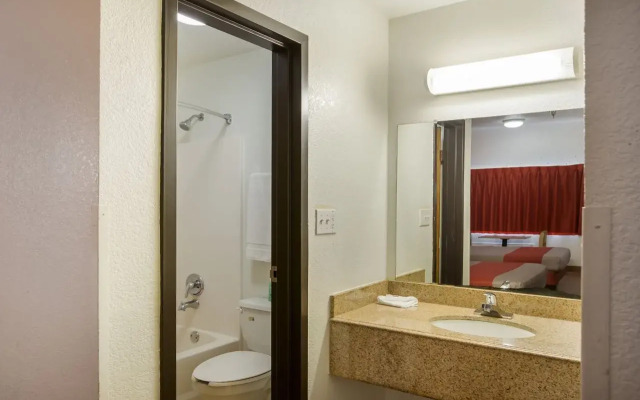 Americas Best Value Inn & Suites Humble