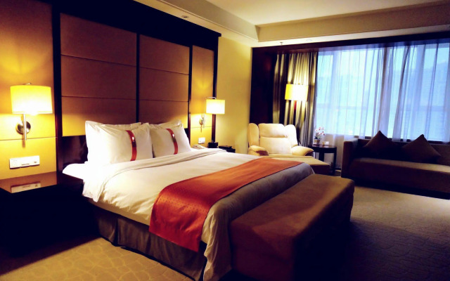 voco Guangzhou Shifu by IHG