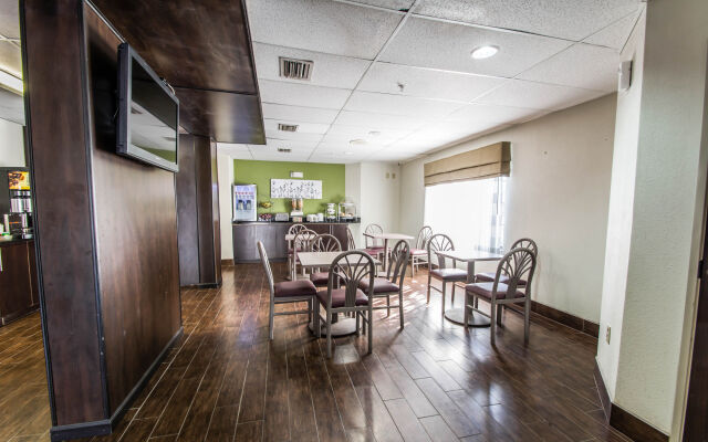 Sleep Inn Leesburg Chain of Lakes