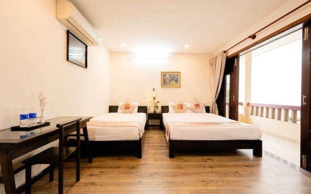 B'Lan Riverside Villa