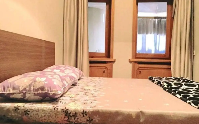Taj Hostel