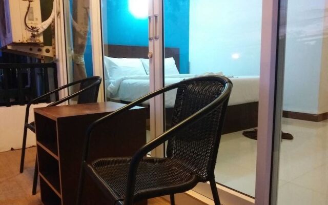 Lanta Long Beach Apartment - Hostel