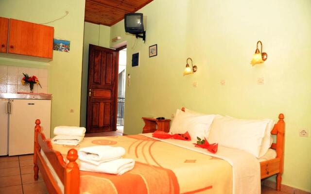 Glaros Guesthouse