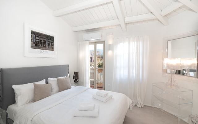 Acropolis Suites