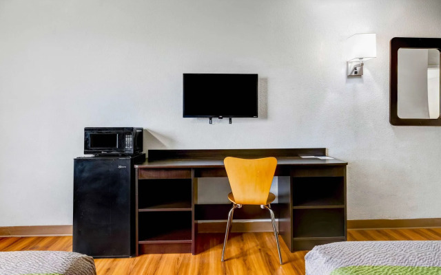 Motel 6 Indianapolis, IN