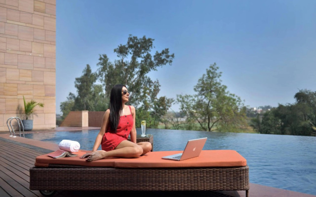 Courtyard by Marriott Raipur