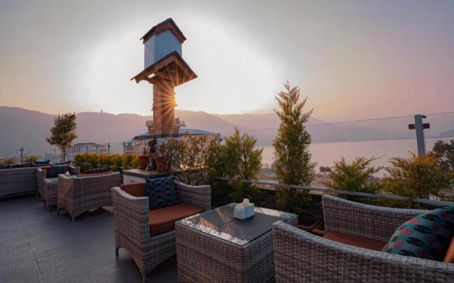 Himalayan Glory Inn