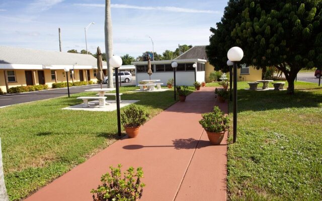 Tropical Palm Motel