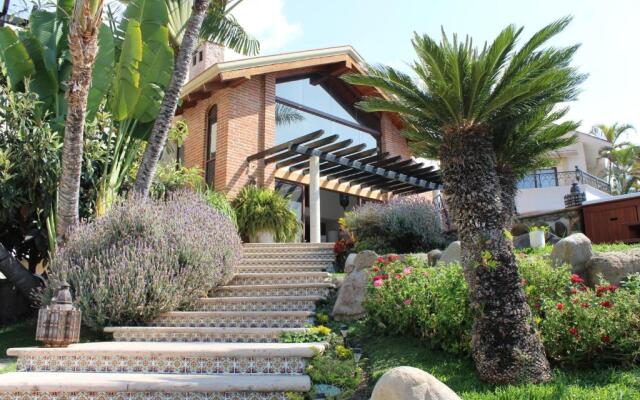 Hotel Lindo Ajijic Bed & Breakfast