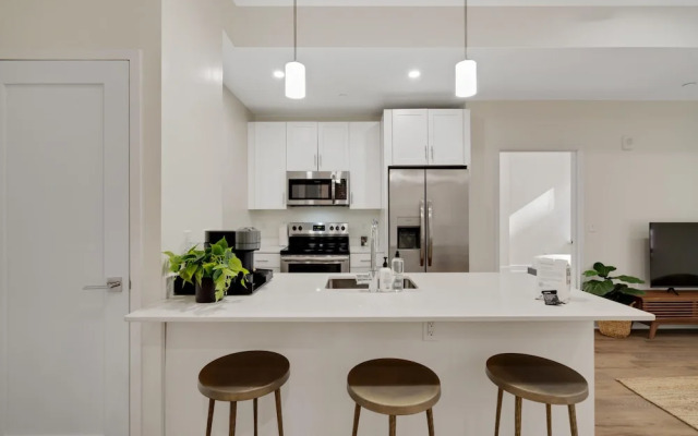 Sosuite 2BR Apt w W/d, Gym, Lounge