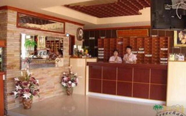 Preechana Golden Place Serviced Apartment