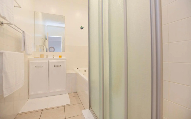 Lazur Holiday Apartment Wilderness