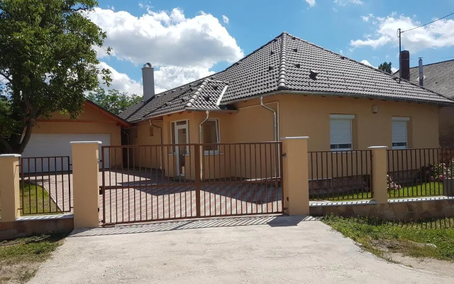 Dzsigoló Apartment