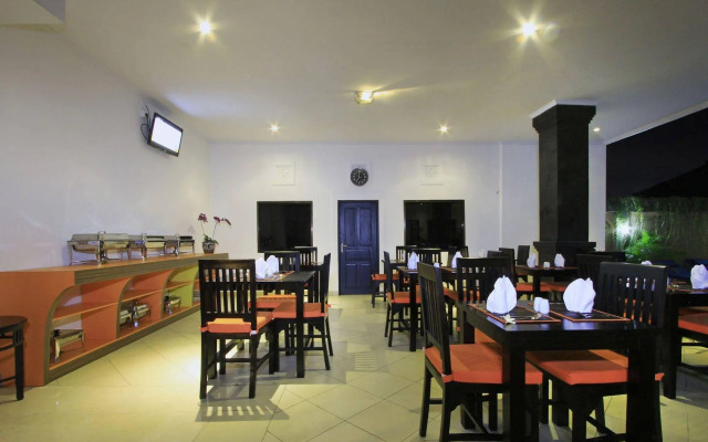 Kubu Anyar Hotel