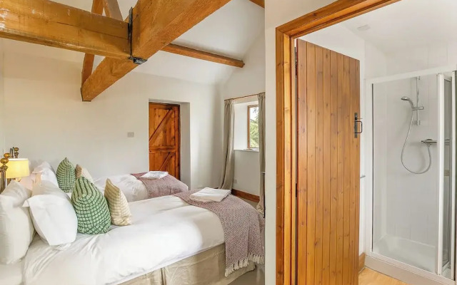 Stunning Barn Conversion - Rural Setting