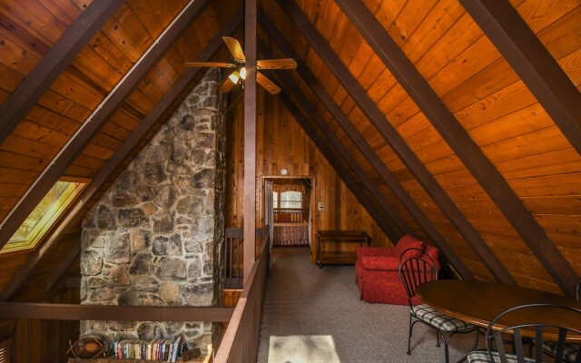 Creekside Cove 4 Bedroom House