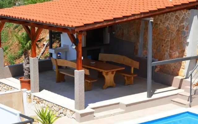 Holiday House Near Split