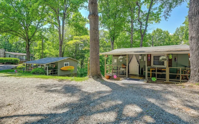 Pet-friendly Vacation Rental Cabin in Whittier