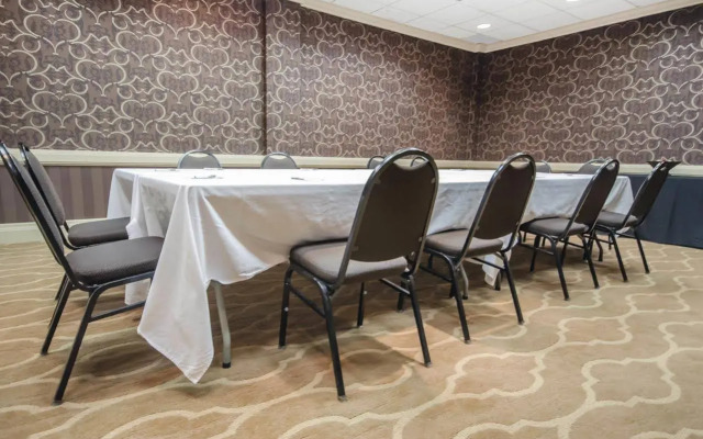 Radisson Hotel Louisville North