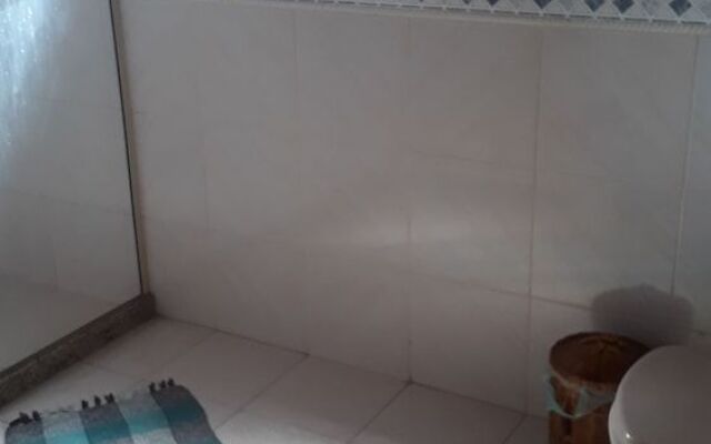 Golfinho Hostel