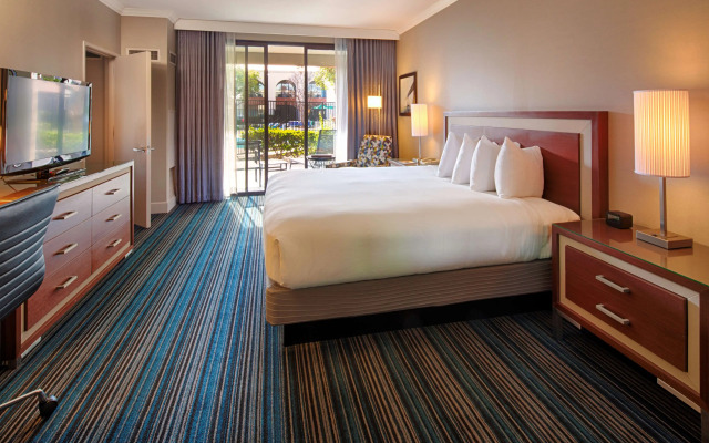 Doubletree by Hilton Newark - Fremont